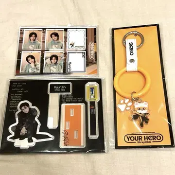 스키즈 YOUR HERO 현진 지니 레트 아크릴 스탠드 키링