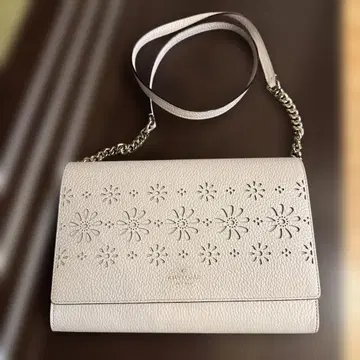 kate spade 화이트 사선 가케 백
