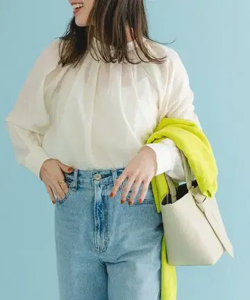 URBAN RESEARCH ROSSO 랜덤 턱 세미 시어 블라우스