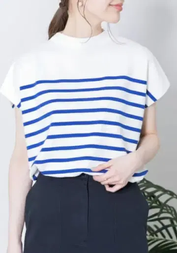 어반 리서치 써니 라벨 스트라이프 티셔츠