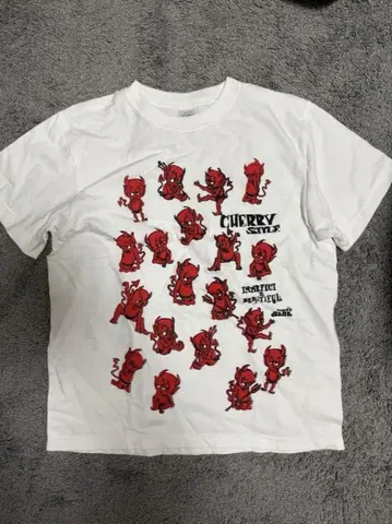 "Cherry tee pt.2" devil sojie S 사이즈