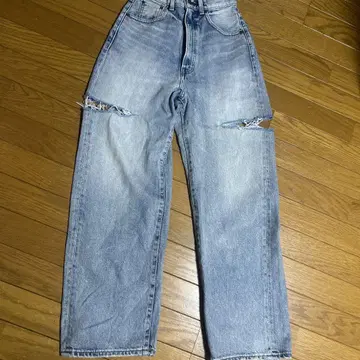 MOUSSY 데미지 데님 24인치 슬릿