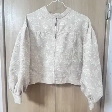 릴리 브라운 꽃무늬 블루종