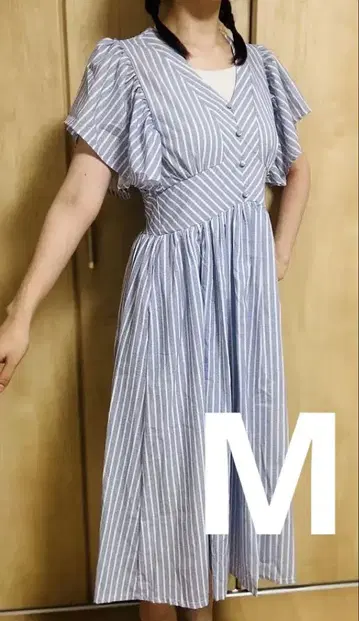 ai lai er 스트라이프 프릴 소매 롱 원피스 M