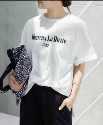 SLOBE IENA La Hutte / SLOBE 별주 로고 티셔츠