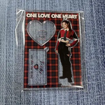 ONELOVEONEHEART 이야기는 여기에서 시작됩니다 아크링 키링