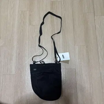 KEEN 나일론 포켓 사코슈 블랙 블랙