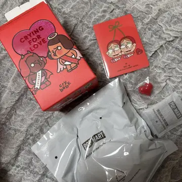 새상품 POPMART crybaby crying for love 체리