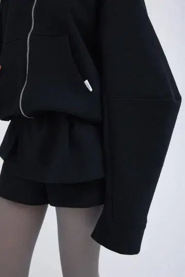 esio 에시오 Edge frill shorts 숏팬츠