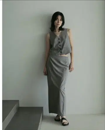 안누크 Cutoff Pencil Skirt 그레이