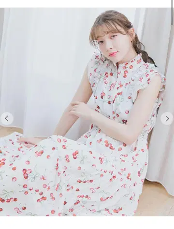 릴리안 캐럿 전개 프린트 티어드 원피스