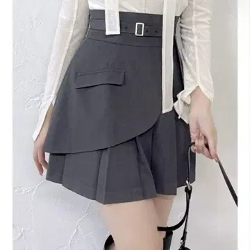 dazzlin 레이어드 플리츠 미니 스커트