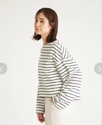 emmi 에미 스트라이프 풀오버