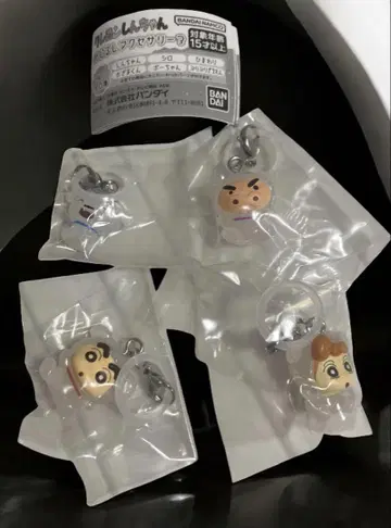 가챠 크레용 신짱 메지루시 액세서리 3개 세트