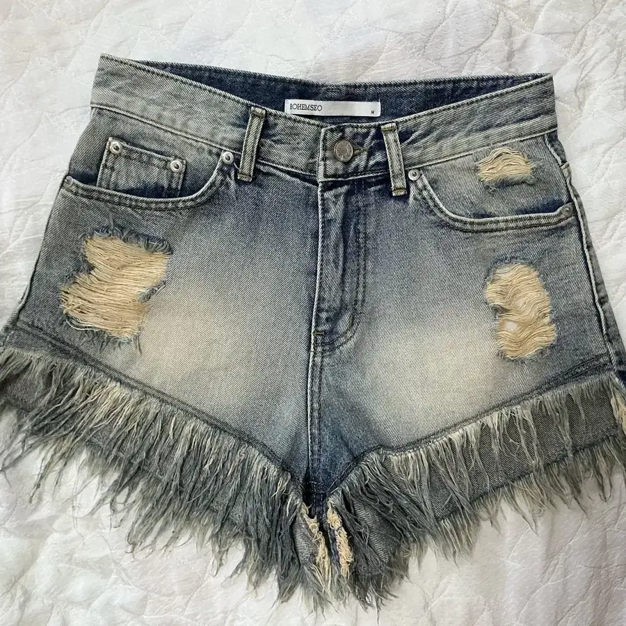 BOHEMIAN SEOUL】BOHEMSEO 24VER. DAMAGE WASHING SHORTS