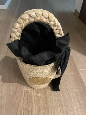 patou 카고 백