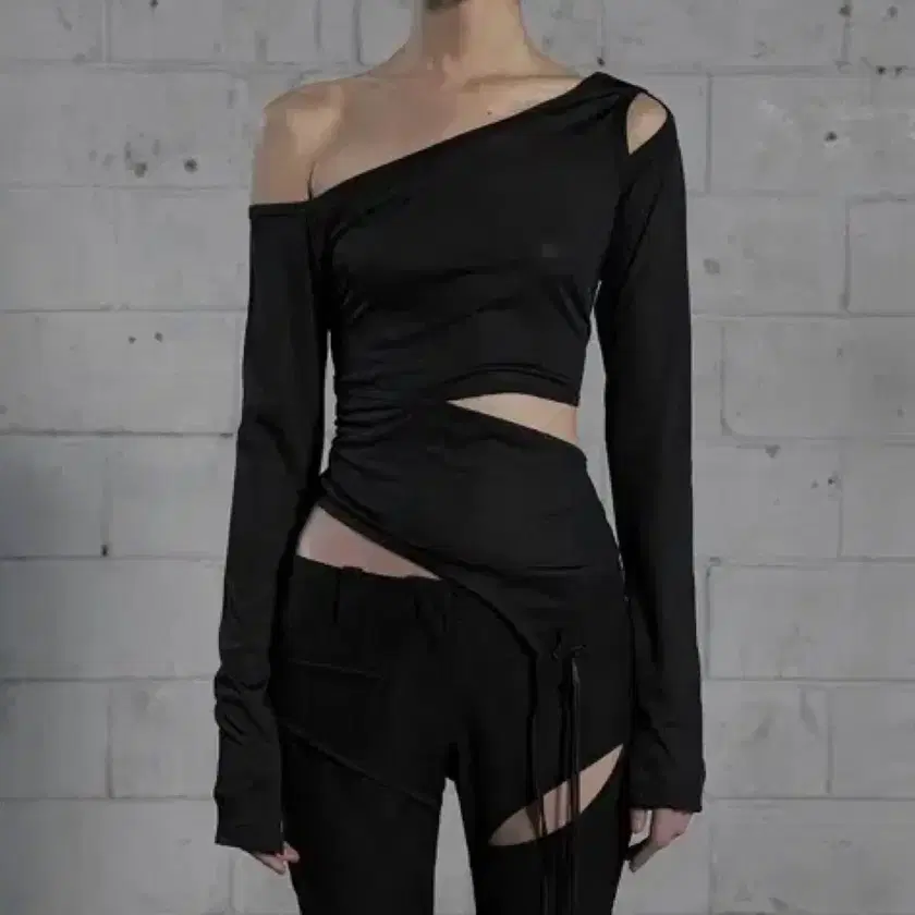 Shop BOHEMIAN SEOUL on Bunjang Global Site.