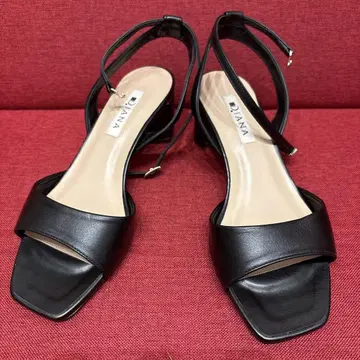 Diana 블랙 샌들 스트랩 힐 23.5cm