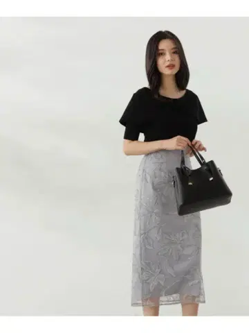 튤 배색 레이스 내로우 스커트 그레이