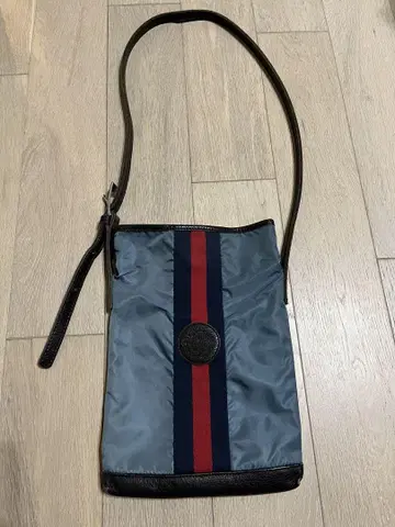 오로비안코 스트라이프 숄더백