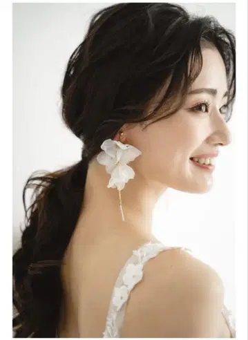 Bride me 플라워 귀찌 결혼식
