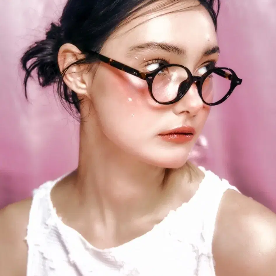 CARIN Sana C1 Titanium Glasses on Bunjang Global Site.