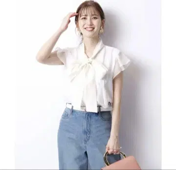 저스길리티 츄라메 도트 반팔 블라우스 앱와이어 리시에