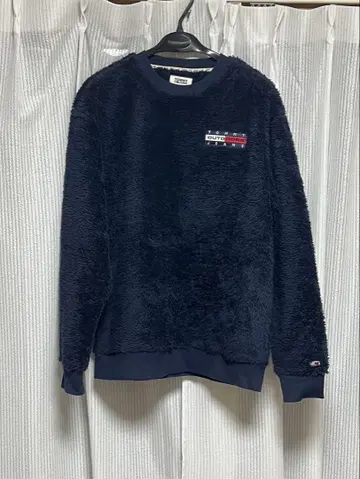 TOMMY JEANS 아웃도어 로고 플러시 플리스 스웨트 셔츠