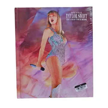 테일러 스위프트 The Eras Tour 책