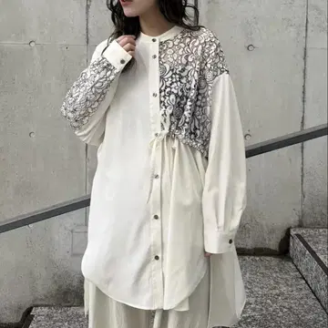 완판 색상 OSMOSIS 사이드 드로스트 레이스 절개 셔츠