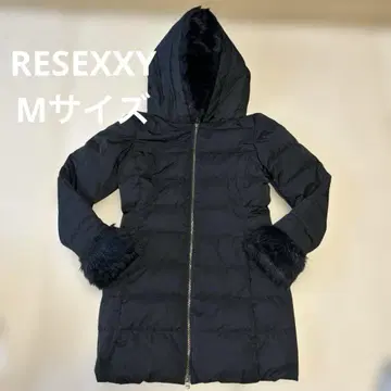 RESEXXY M 사이즈 블랙 후드 부착 다운 자켓 퍼