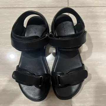알아바일 샌들