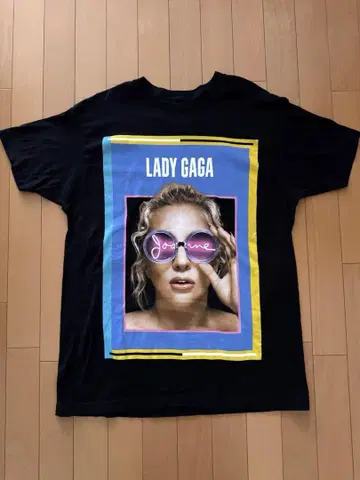 Lady Gaga WORLD TOUR 티셔츠