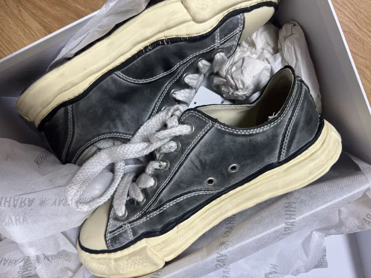 Mihara Yasuhiro Paraffin Leather Black 44 (GD worn)