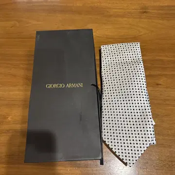 GIORGIO ARMANI 실크 넥타이