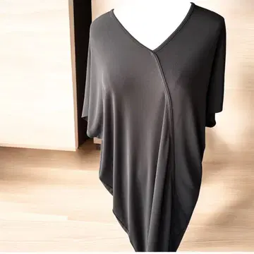 DKNY 디케이엔와이 [XP/P] 블랙 V넥 튜닉 반팔