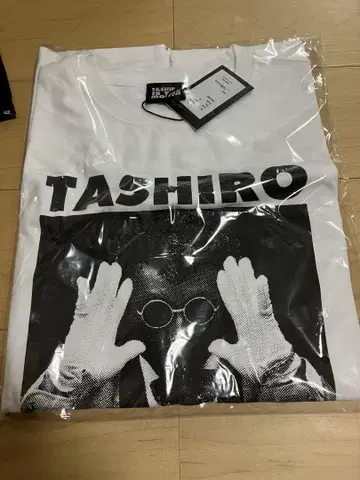 TASHIRO IS THE MOUTH 티셔츠 XL 사이즈