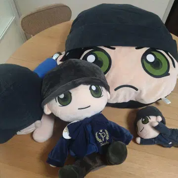 명탐정 코난 이상윤(아카이 슈이치) 봉제 인형 세트