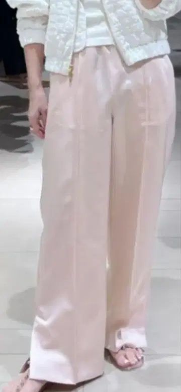 Heve 벤츠 슬릿 핑크 새틴 팬츠