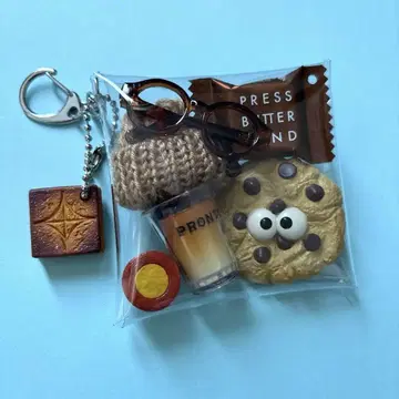 가챠 파우치 PRONTO 고구마 BROWN