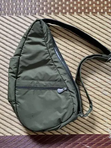 헬시 백 백 S 카키 리사이클 나일론
