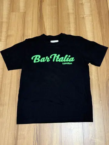 19aw 사카이 BAR ITALIA 티셔츠 런던 4