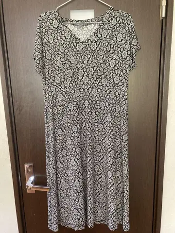 미사용 새상품 로라 애슐리 Laura Ashley 다마스쿠스풍 원피스