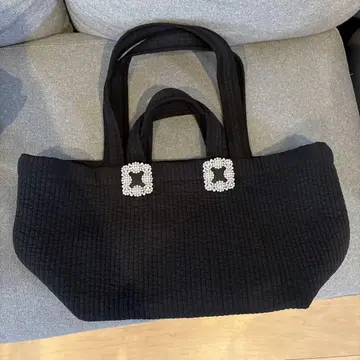 rose aura 와이드 사이즈 비쥬가 달린 누비백