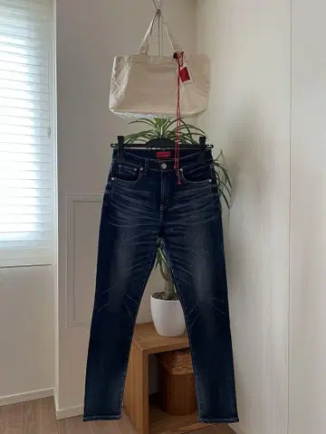RED CARD 다크 블루 청바지