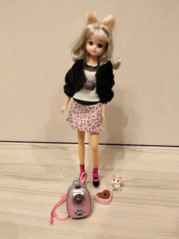 #Licca #emo cat 리카짱 이모캣