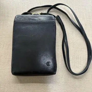 블랙 가죽 스마트폰 숄더백