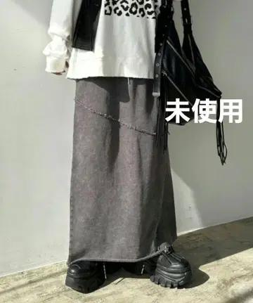 미사용 지나시스 절개 컷 내로우 스커트 블랙