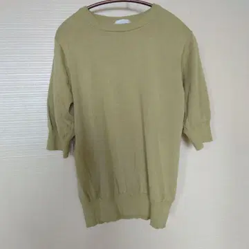 올리브 그린 크루넥 니트 반소매 카구레