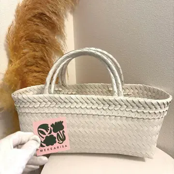 MEKEARISA 화이트 바스켓백 부케 Mekearibag